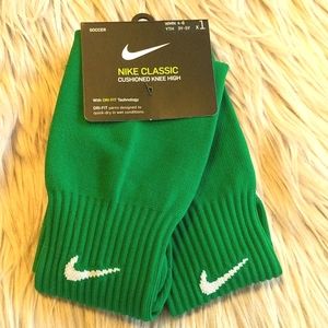 Nike Soccer Classic Cushioned Knee High Socks